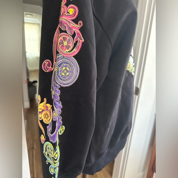 Versace jeans couture women’s Oversized logo print Sweatshirt SizeS - Picture 13 of 15